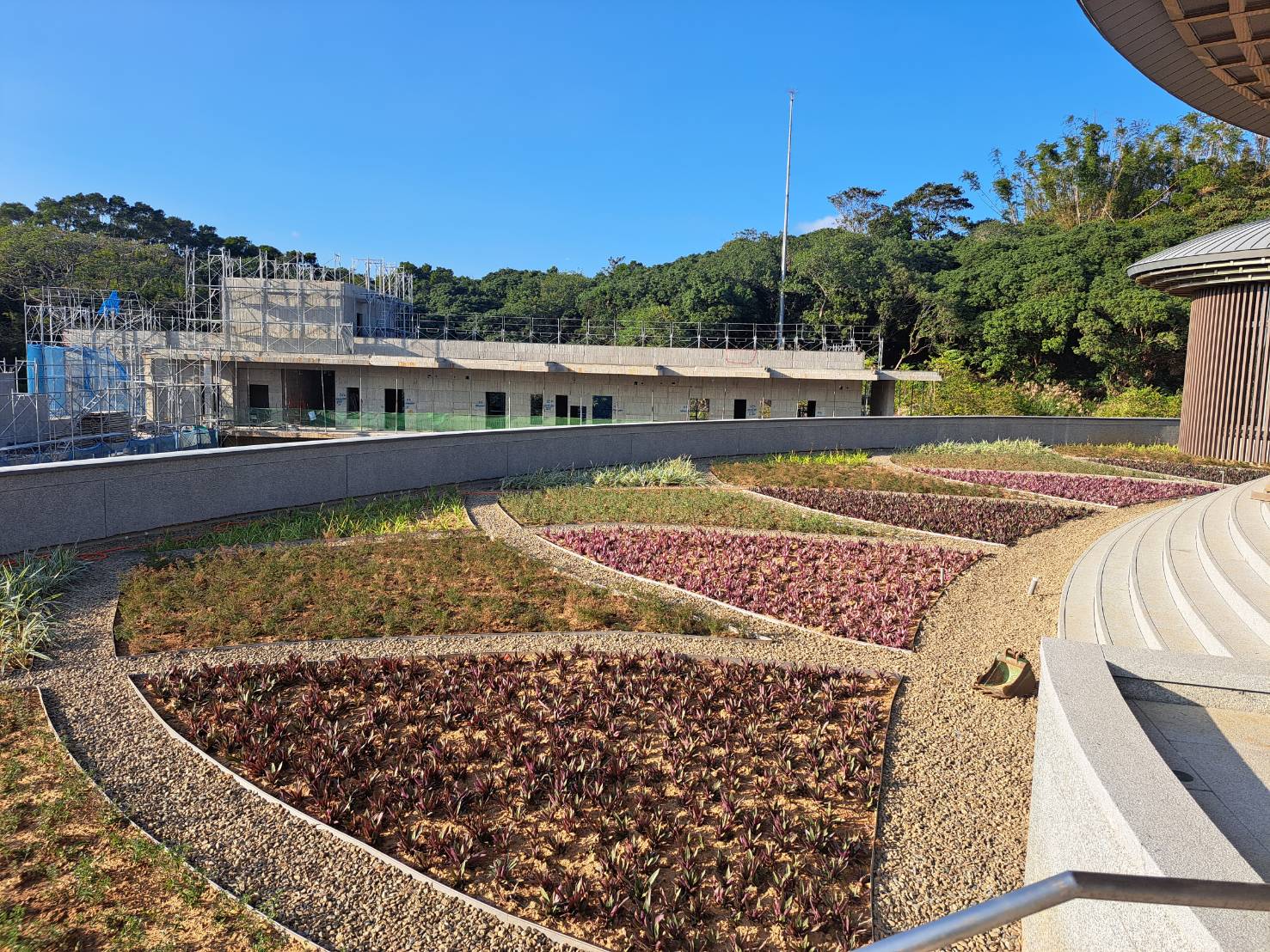 新竹市安東彌勒山宗教園區景觀工程-老母殿空中花園
